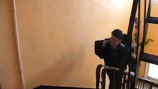 мамочка Римма встречает сына.