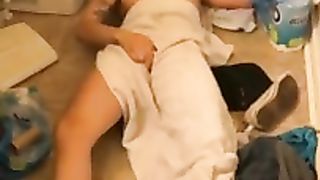 Брат спалил озабоченную пьяную сестру