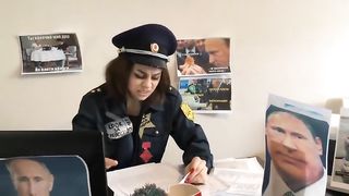 В кабинете налогового инспектора