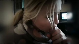 Молоденькая отсосала и получила в попку