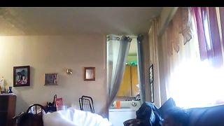 Чёрный парень по-быстрому трахнул подружку негритянку