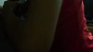 Присосалась к большому чёрному члену которым после была грубо оттрахана