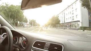 Любовницу вывез на природу успокоить её развратные желания