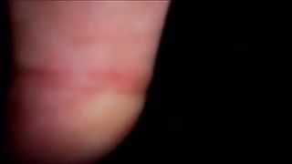 Опухшим членом порет жену в зад и смазывает ей лицо спермой