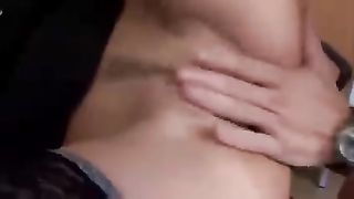 Офисная секретарша утолила сексуальный голод с клиентом