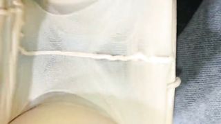 Порет студентку азиатку и кончает ей в ротик