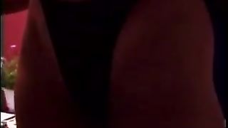 Развратная пара в гостьях у соседки лилипутки