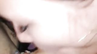 Великолепный минет от молодой жены до самого финала