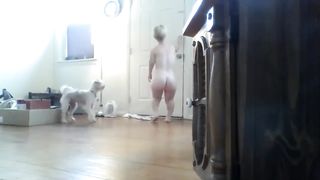 Голая женщина карлик и доставщик пиццы скрытая камера видео