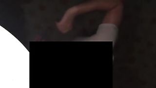 Страстные любовники ласкают друг друга