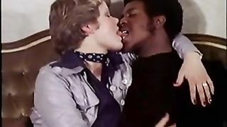 Белые сучки на большом черном хере