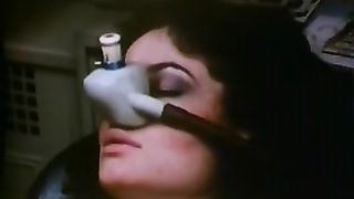 Стоматолог отлизала киску своей пациентки