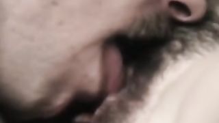 Молодые сиськастые наездницы с волосатыми кисками