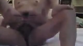 Барышня с раздолбанным анальным отверстием