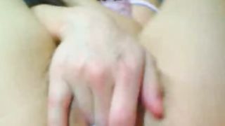 Молодая бурятка кончает, пока родители спят